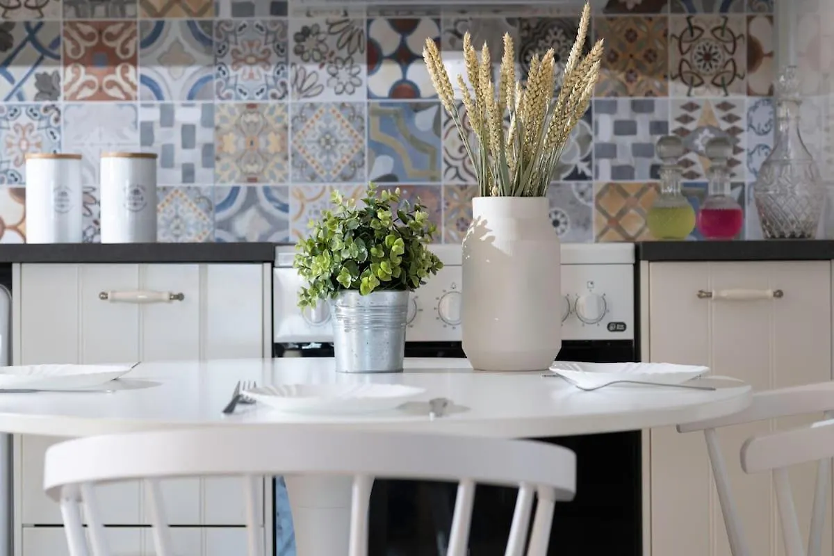 Coastal Key 8 Apartment Gazi